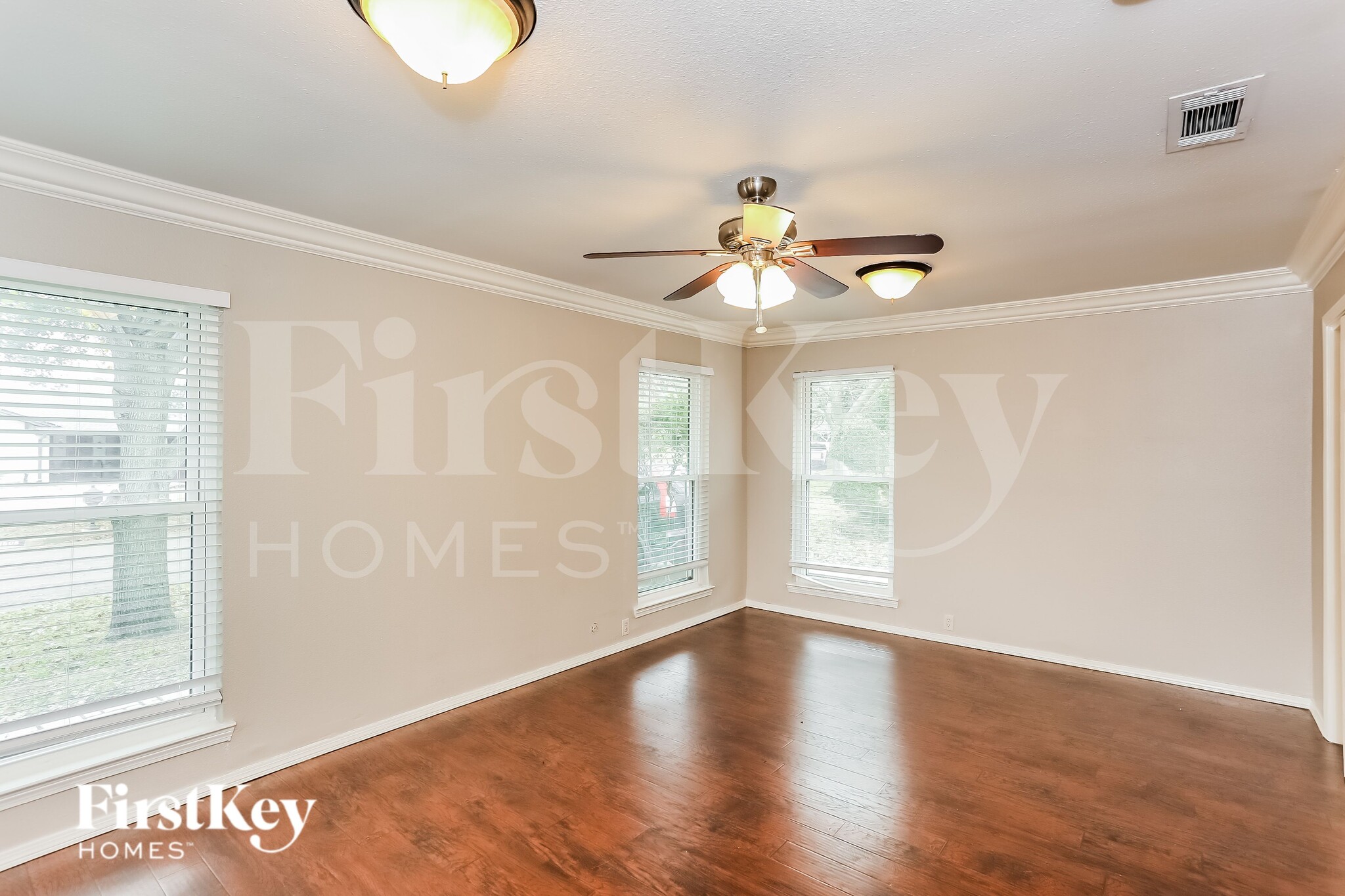 Building Photo - 4504 Francisco Ct