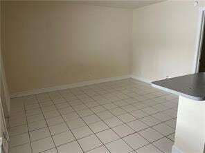 Building Photo - 1219 NE 14th Ave