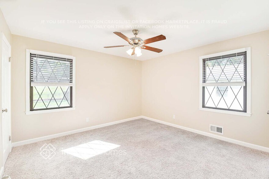 Building Photo - 3938 Somerdale Ln