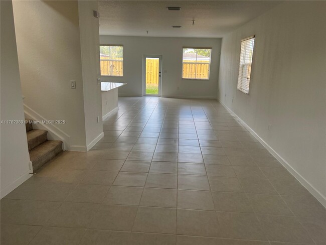 Building Photo - 2303 NW 131st Cir