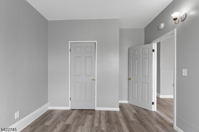 Building Photo - 101 Burgess Pl