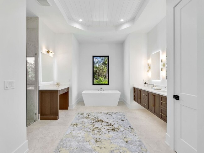 Building Photo - Brand-new contemporary estate on 2.27 private acres