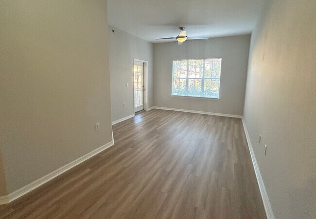 Building Photo - 1 Bed/1 Bath Condo in Gorgeous Resort Style Community