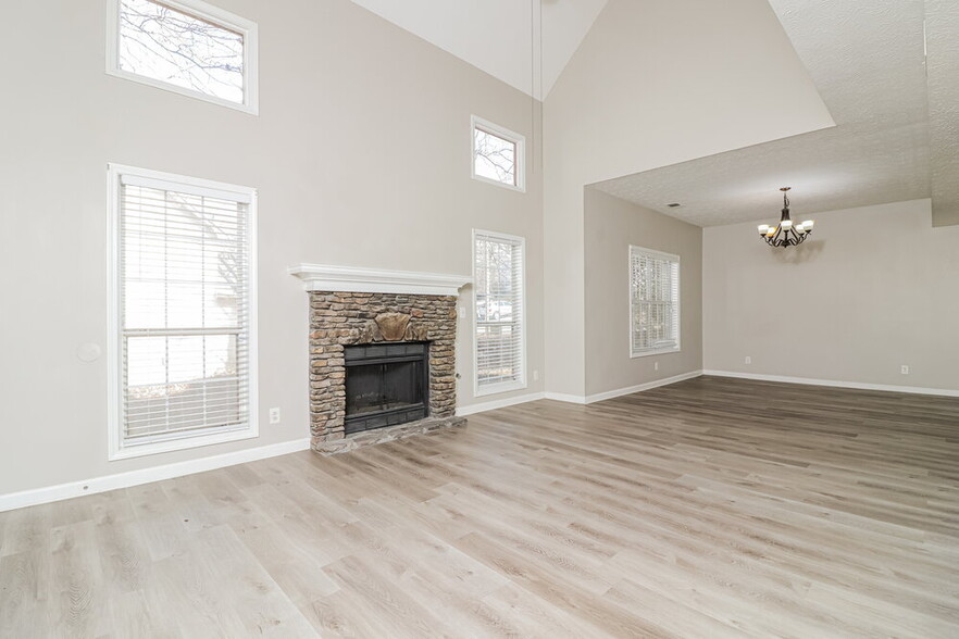 Building Photo - 2627 Windage Dr SW