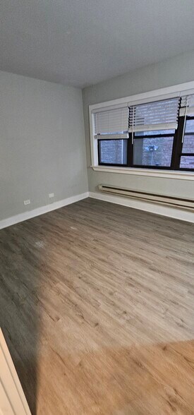 Building Photo - 1437 N Dearborn St