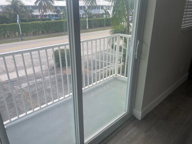 Building Photo - 217 SE 20th Ave