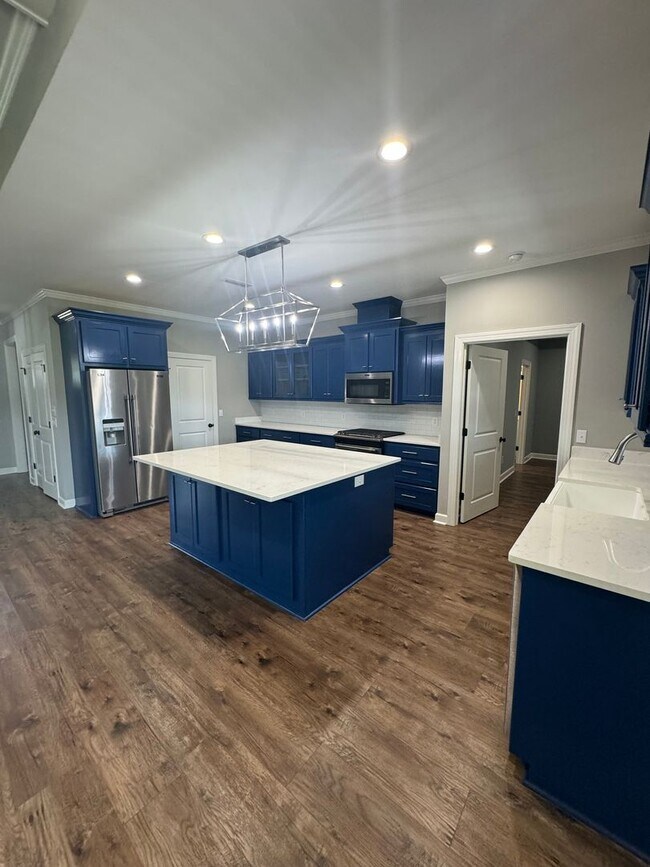 Building Photo - Arrowhead Subdivision!