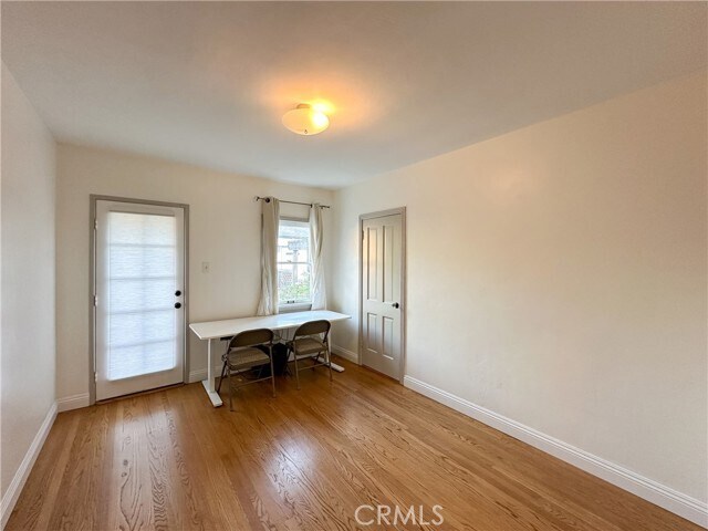 Building Photo - 2315 N Flower St