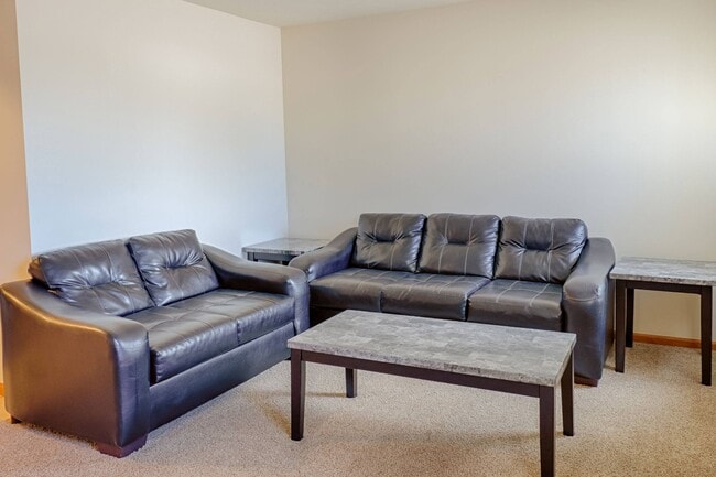 Rockridge Living Room - Rockridge