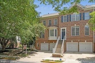 Building Photo - 9546 Lagersfield Cir