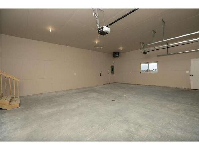 Building Photo - 301 Somerby Pkwy NE