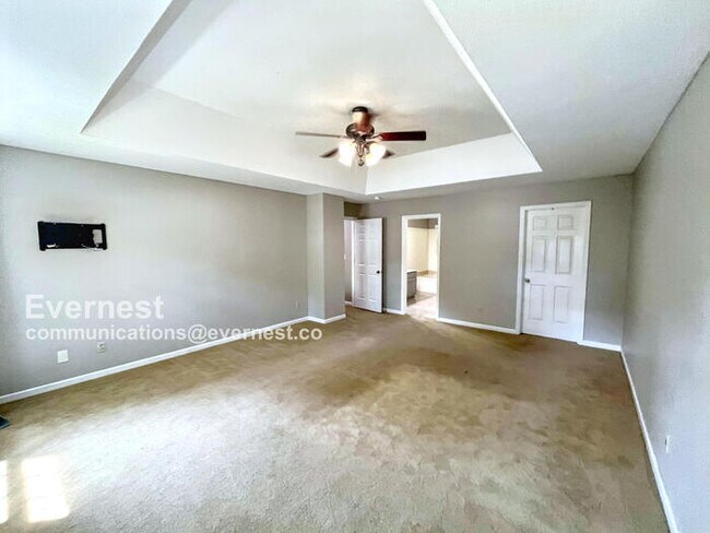 Building Photo - Beautiful 4 Bed & 2.5 Bath Home in Hixson ...