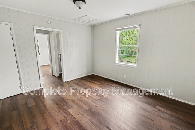 Building Photo - 6025 Ivy St