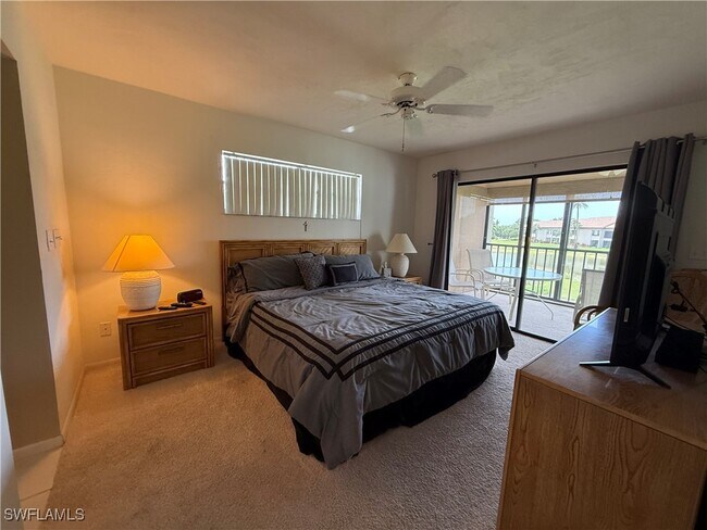 Building Photo - 5590 Trailwinds Dr