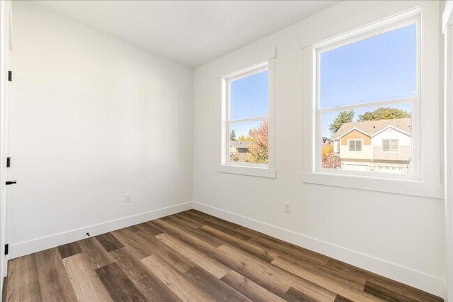 Building Photo - Six Stunning New Residences in Gresham - 2 Months Free