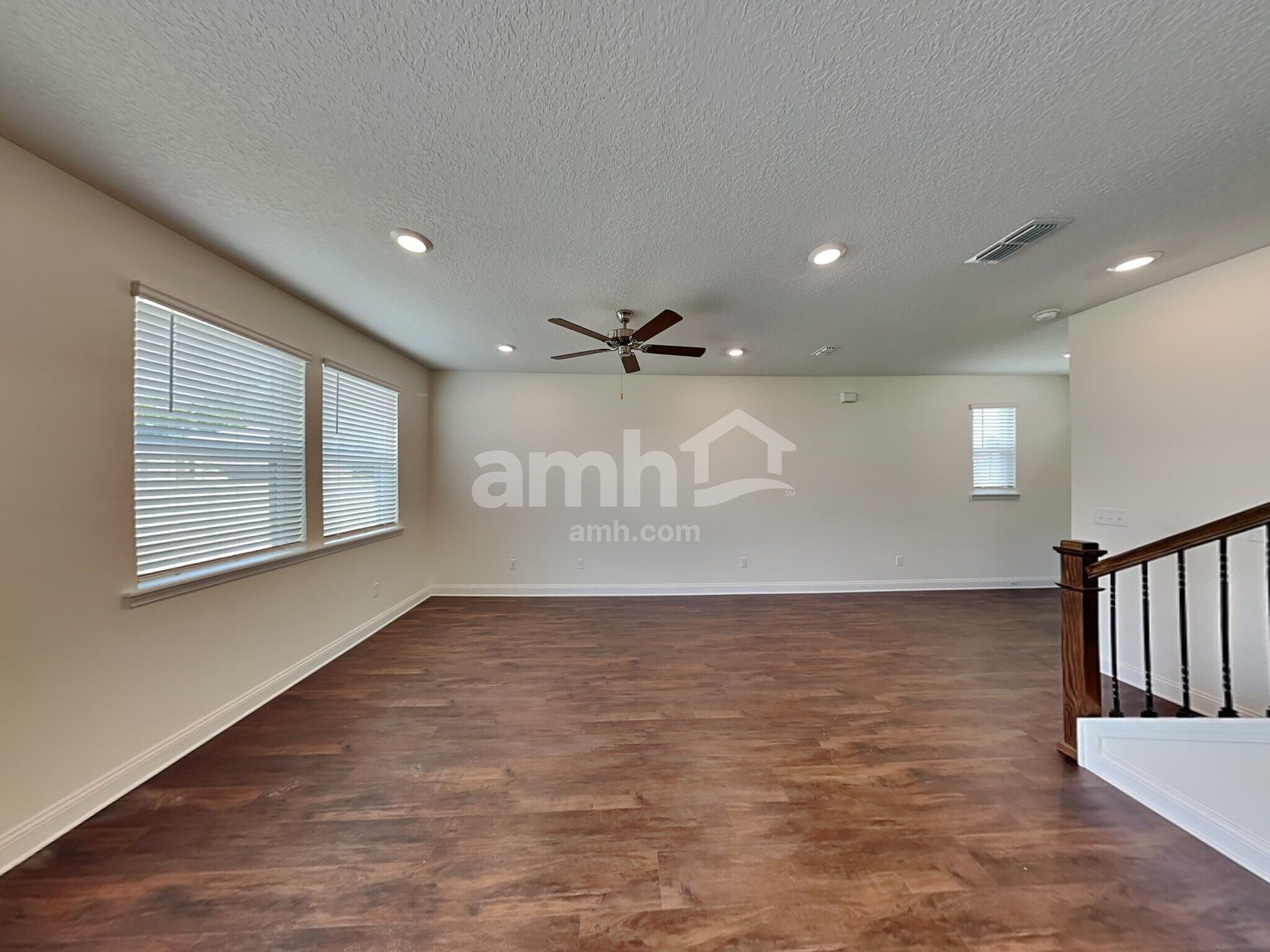 Building Photo - 95 Onate Cir