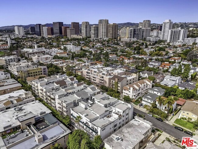 Building Photo - 10630 Wilkins Ave