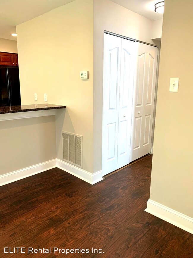 Building Photo - 2 br, 2 bath House - 1109 Foxmeadow Drive