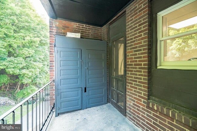 Building Photo - 34 N Nescopec St