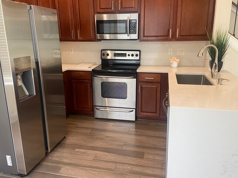Building Photo - 4115 Crownwood Dr