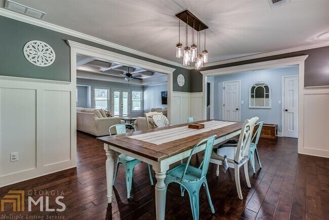 Building Photo - 7585 Spalding Ln