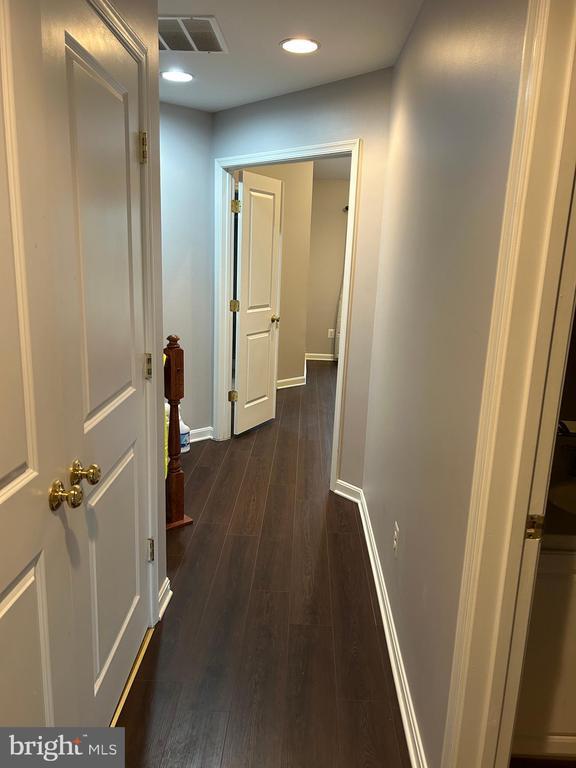 Building Photo - 11912 Benton Lake Rd