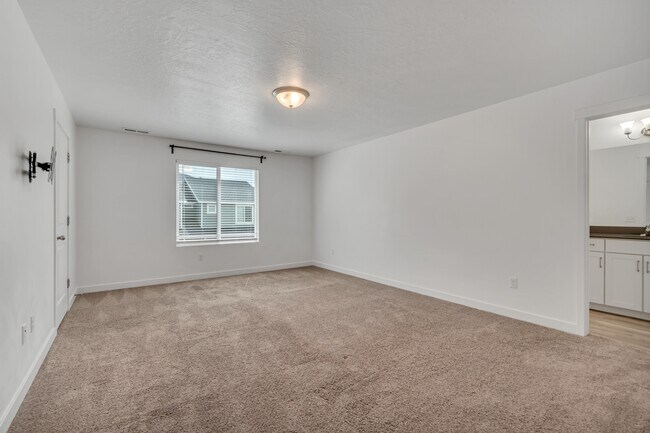 Building Photo - 480 W 1890 S