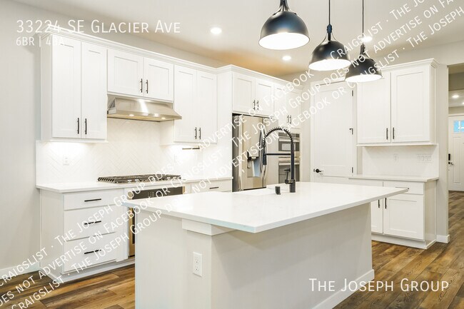 Building Photo - 33224 Glacier Ave SE