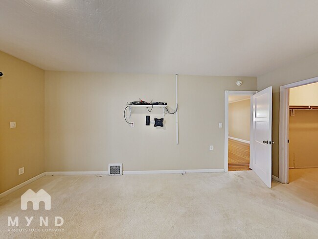 Building Photo - 2700 18th St