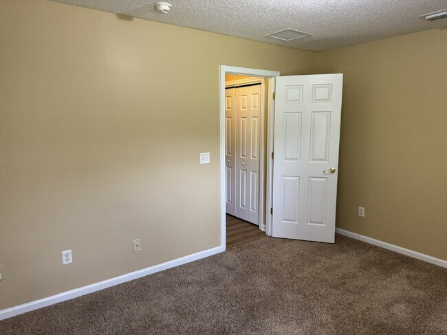 Building Photo - FOR RENT!!!!
