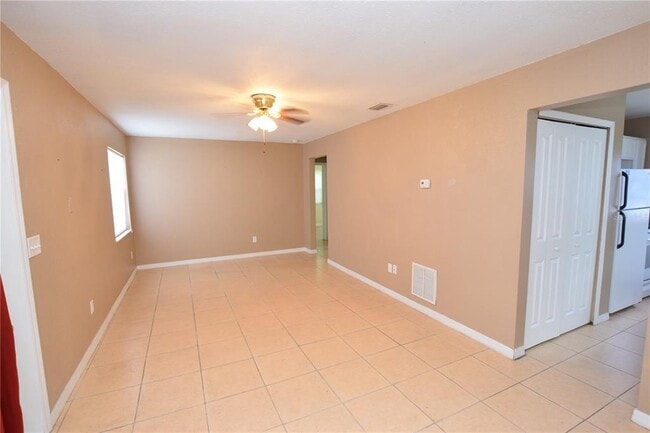 Building Photo - 1509 Daroca Dr