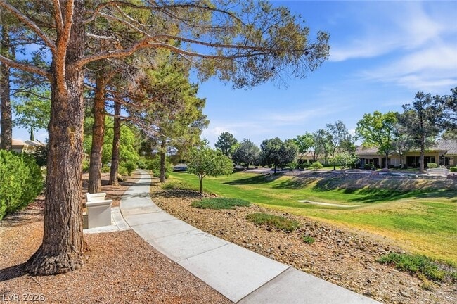 Building Photo - 2628 Highvale Dr