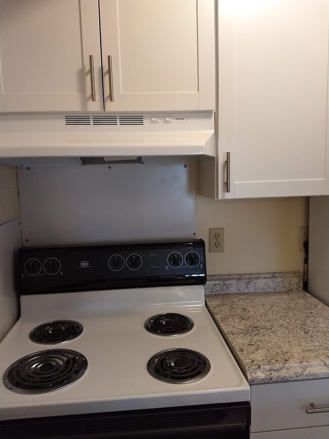 Building Photo - 86 Wilshire Heights Dr