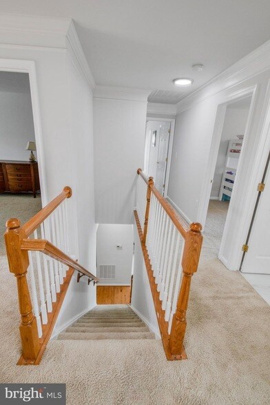 Building Photo - 115 Richard Dr SE