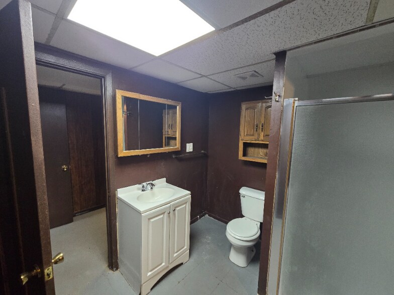 Building Photo - 514 Banavie Dr