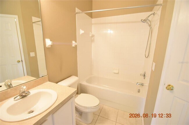 Building Photo - 644 Chesney Dr