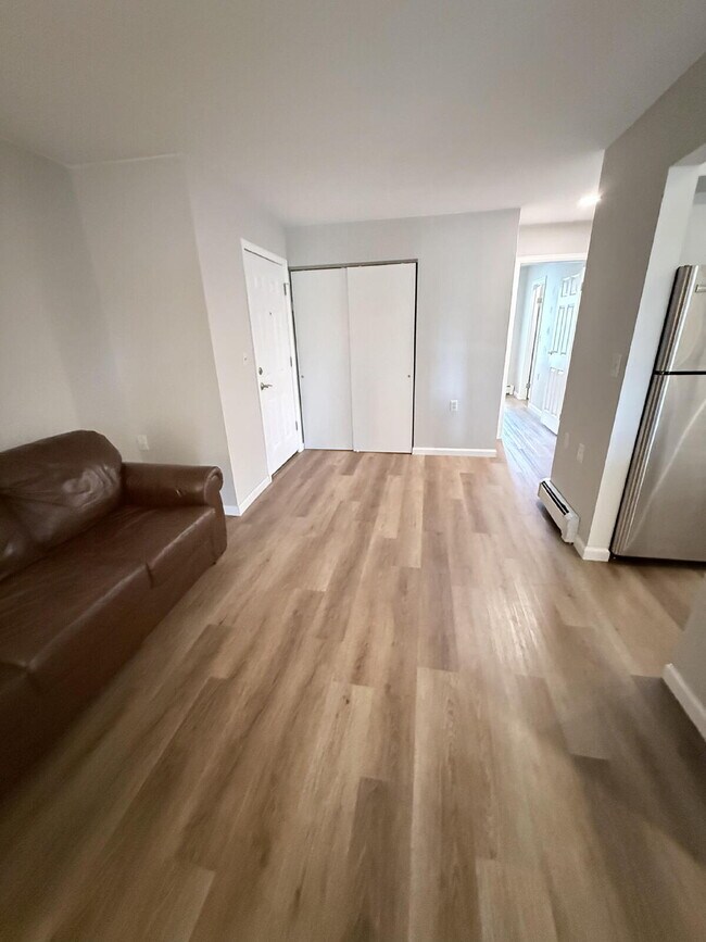 Building Photo - 1bd/1ba condo on 1st floor w/ pool access *$500 off first month's rent