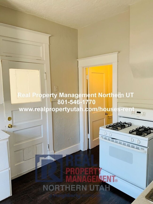 Building Photo - 3 Bedroom 1 Bath Ogden Home Coming Soon!