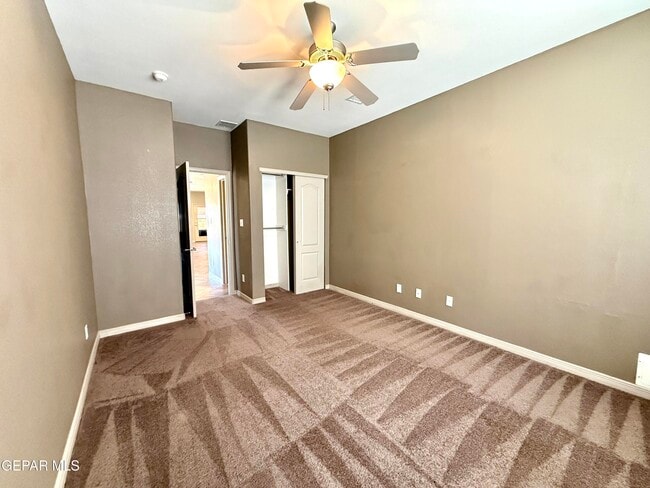 Building Photo - 3712 Coco Palm Dr