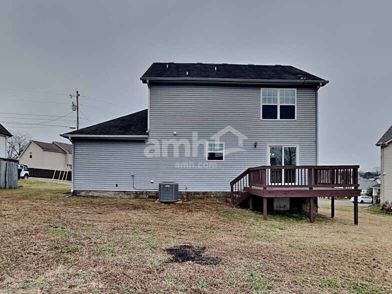 Building Photo - 1124 Emma May Point