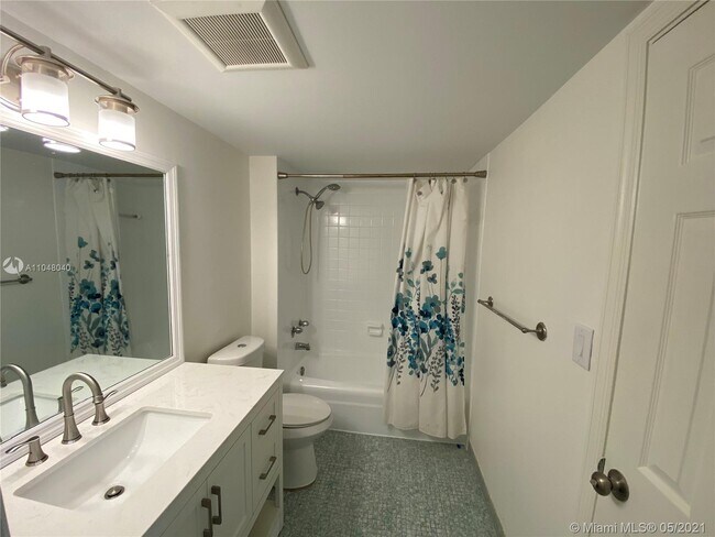 Building Photo - 4170 NW 79th Ave