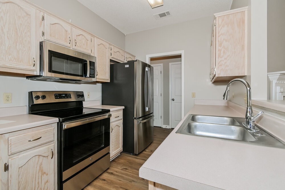 Building Photo - 8713 Citrus Bend Dr