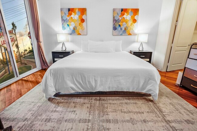 Building Photo - 38 E Serene Ave