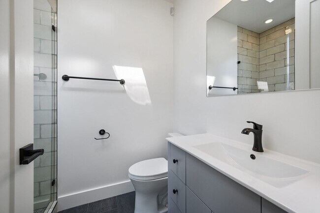 Building Photo - 2734 20th St