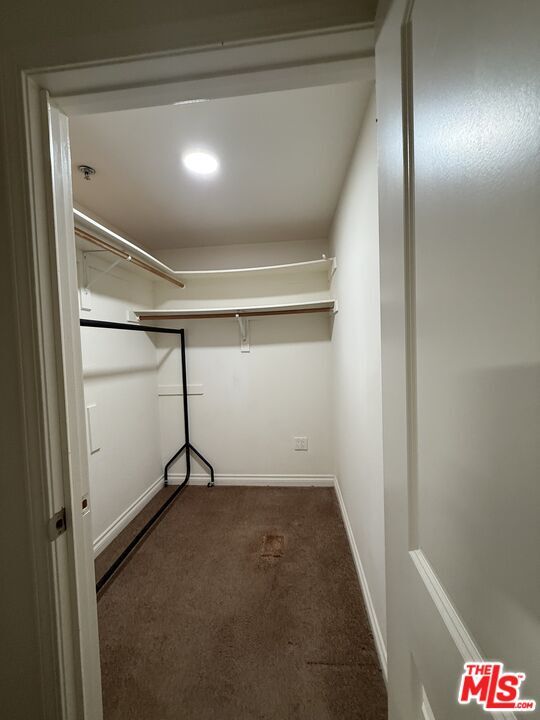 Building Photo - 962 S Gramercy Dr