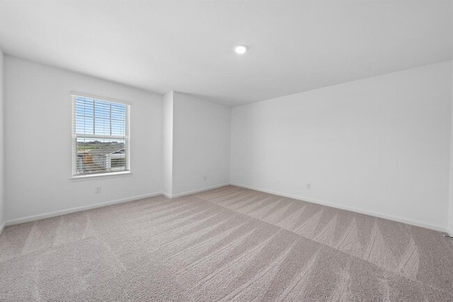 Building Photo - 235 Surrey Oaks