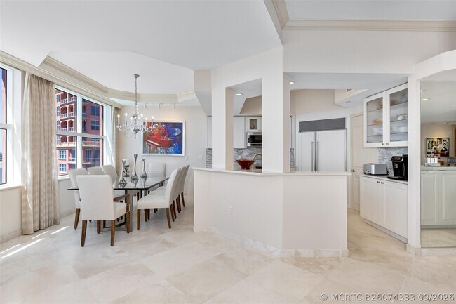 Building Photo - 2110 N Ocean Blvd