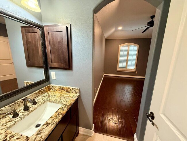 Building Photo - 25627 Fleming Lodge Ln