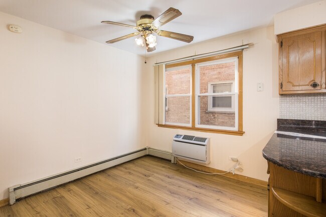 Building Photo - 6640 W Gunnison St