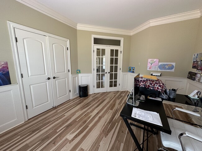 Building Photo - 9328 Owl Hill Dr